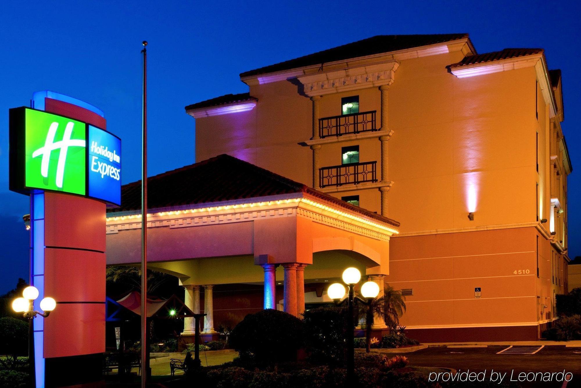 Comfort Inn&Suites Melbourne-Viera Extérieur photo